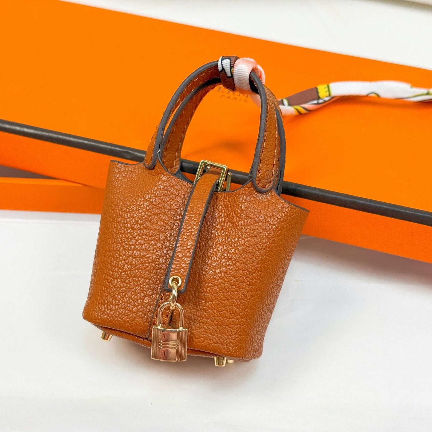 K7 Mini Solid-Color Bucket Bag